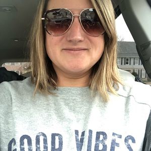 Meet your Posher, Janet